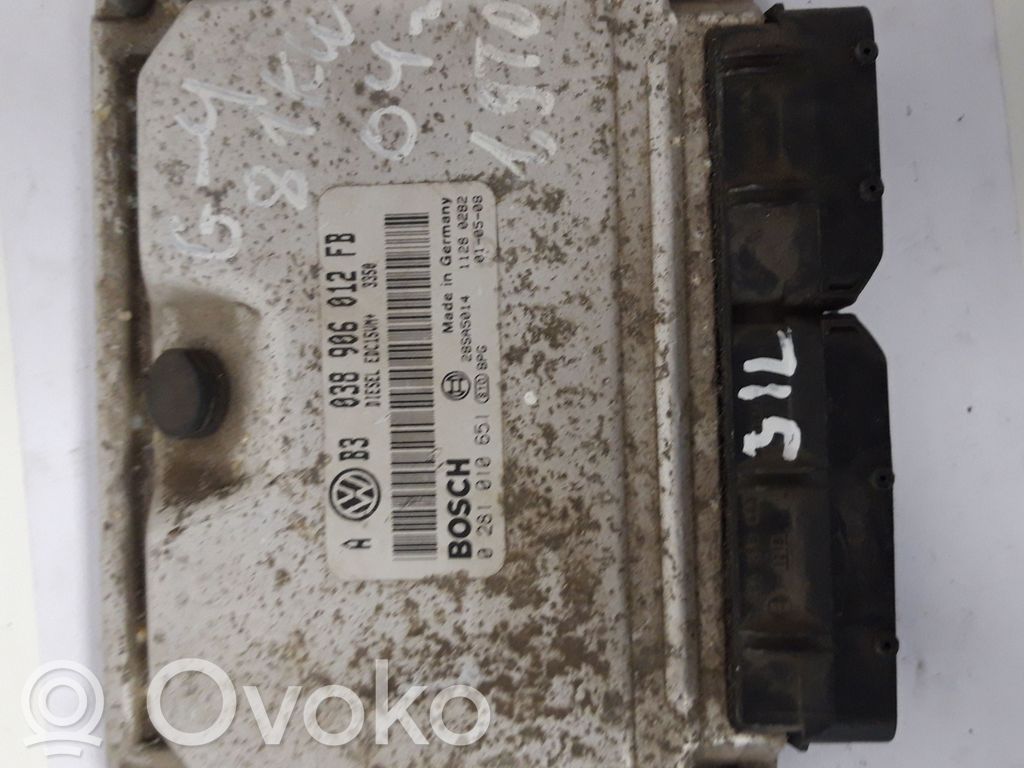 Volkswagen Golf IV Engine control unit/module 