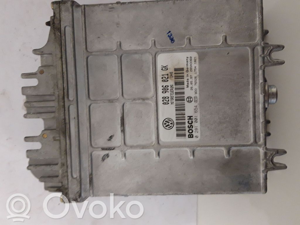 Volkswagen PASSAT B5.5 Engine control unit/module 