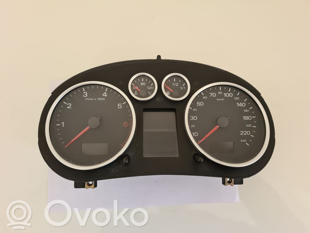 Audi A2 Tachimetro (quadro strumenti) 