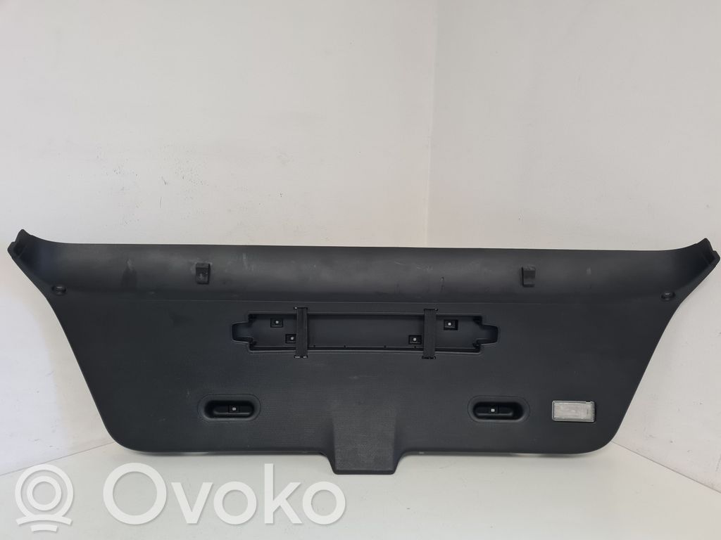 BMW 3 E46 Tailgate trim 