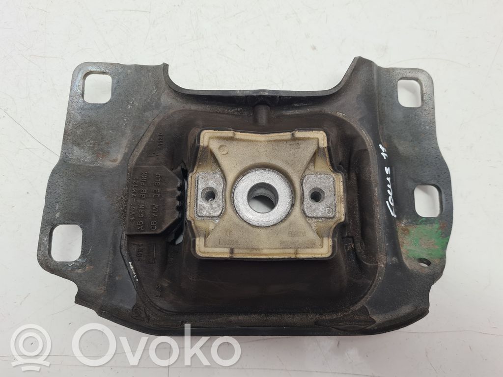 Engine mount bracket   V617M121,538B34YLW,538A20GRN