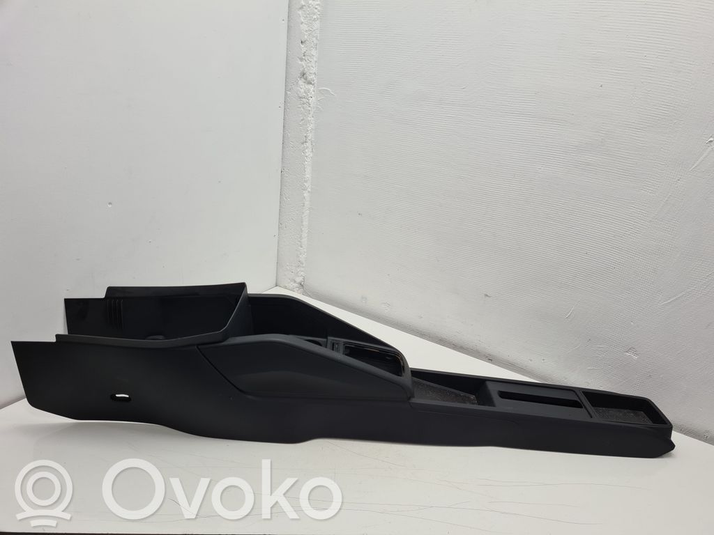 Skoda Fabia Mk3 (NJ) Consola central 