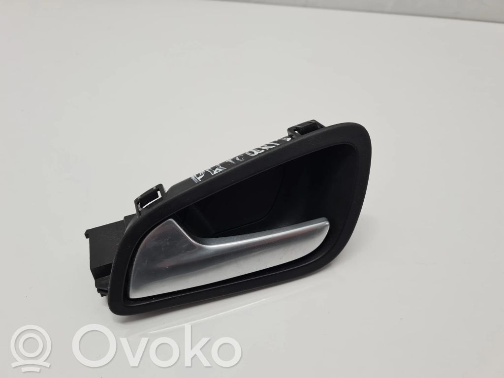 Ford Turneo Courier Front door interior handle 