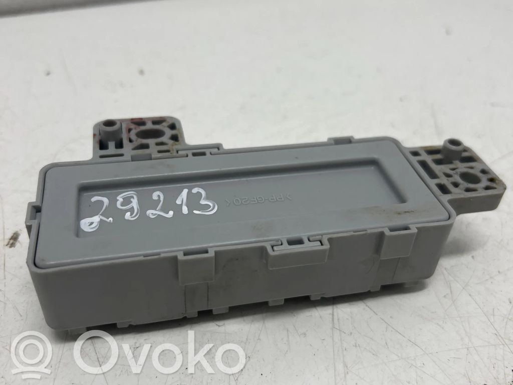 Hyundai i30 Unitate/modul de comandă închidere centralizată 