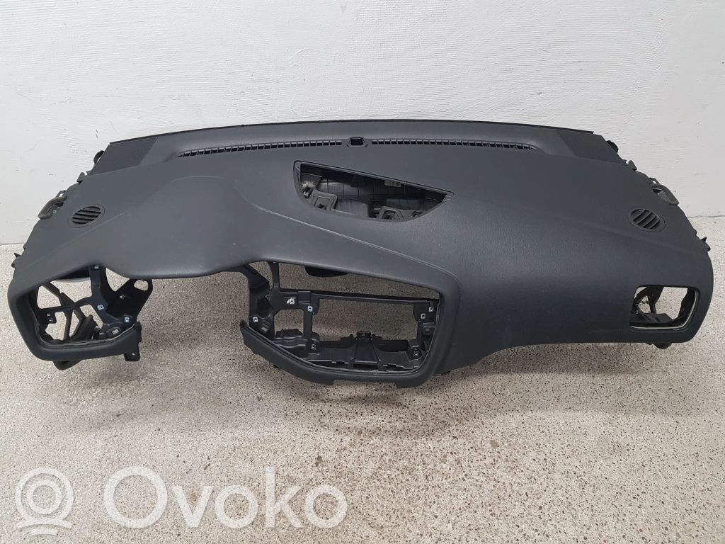 KIA Ceed Панель 