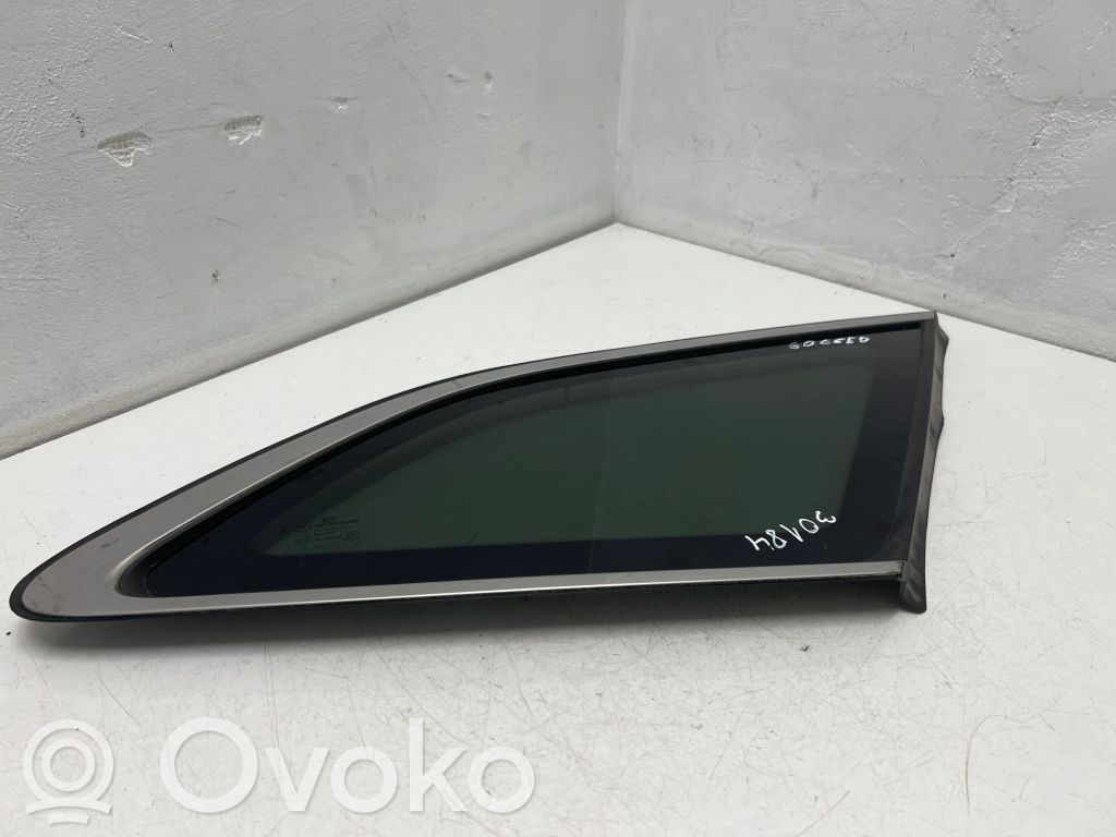 KIA Ceed Vidrio lateral trasero 