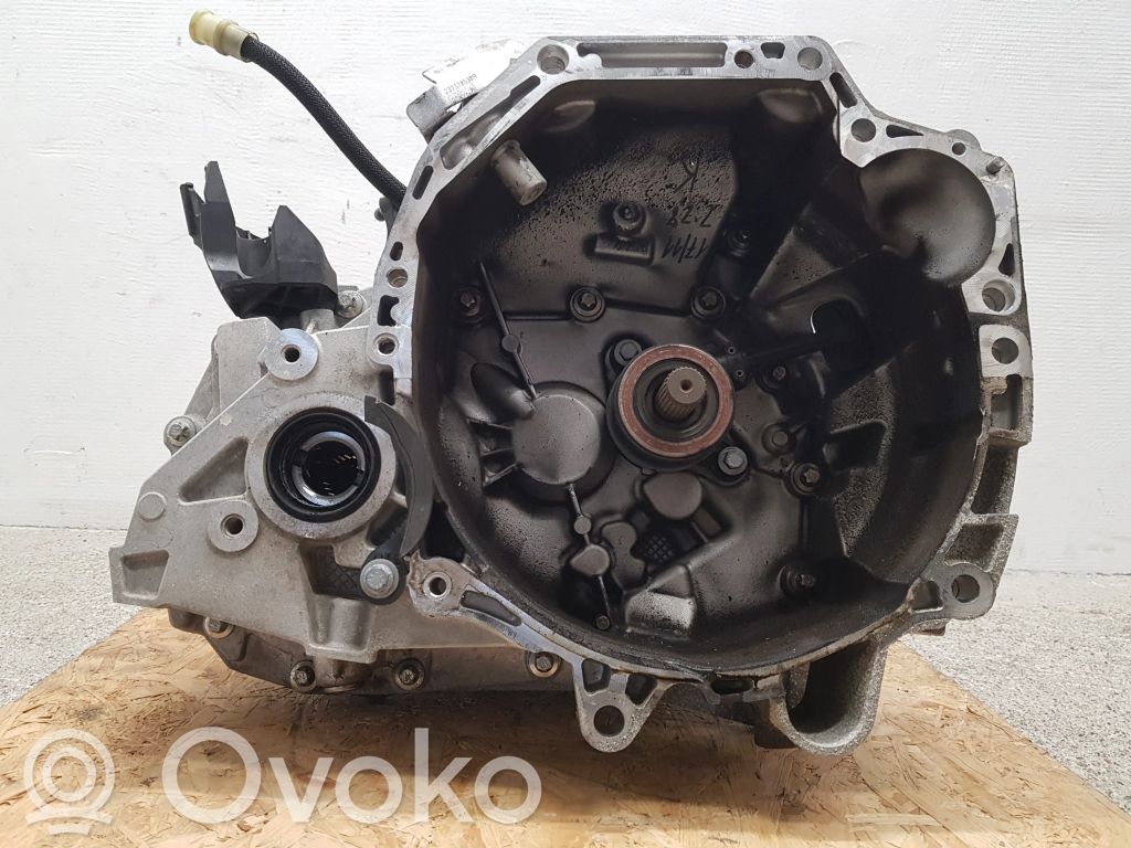 Dacia Sandero Scatola del cambio manuale a 5 velocità 