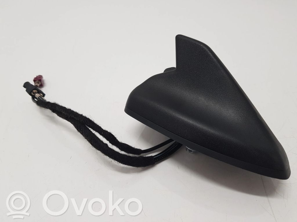 Ford Puma GPS-pystyantenni 