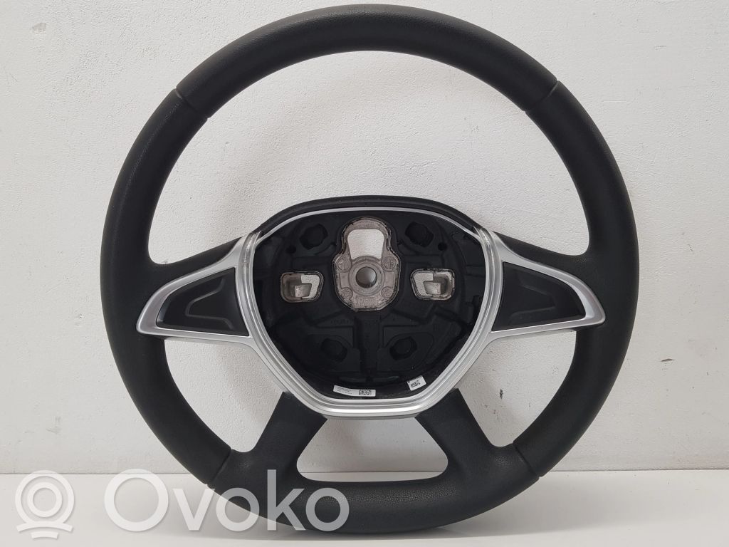 Dacia Sandero Ohjauspyörä 