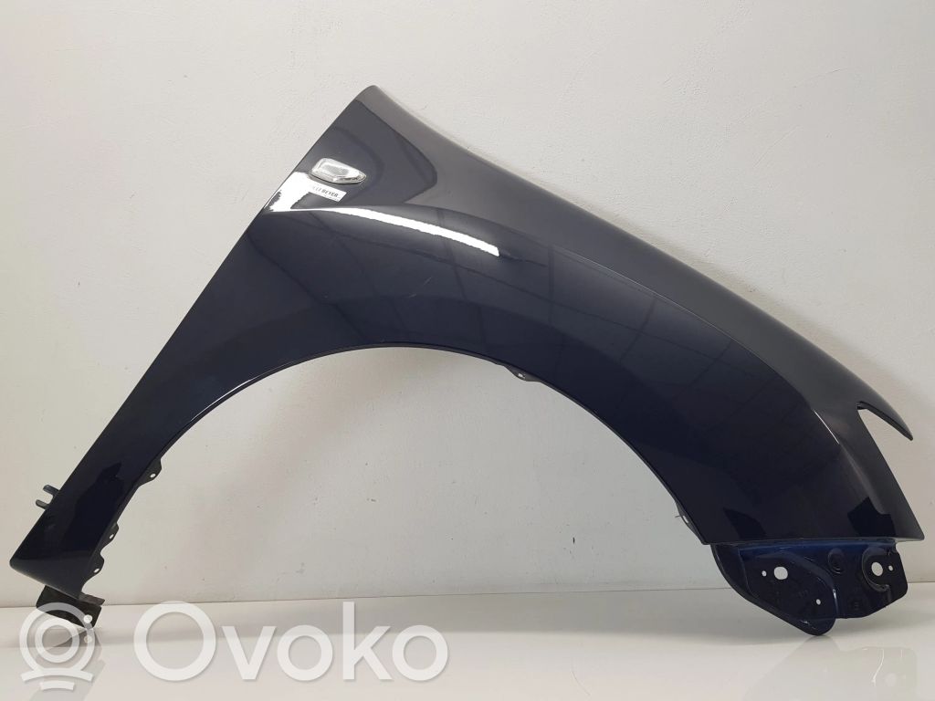 Dacia Sandero Błotnik przedni 