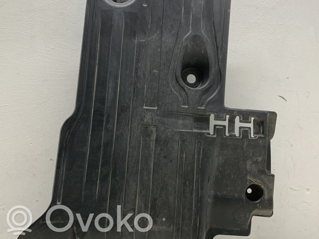 Volvo XC40 Osłona tylna podwozia 