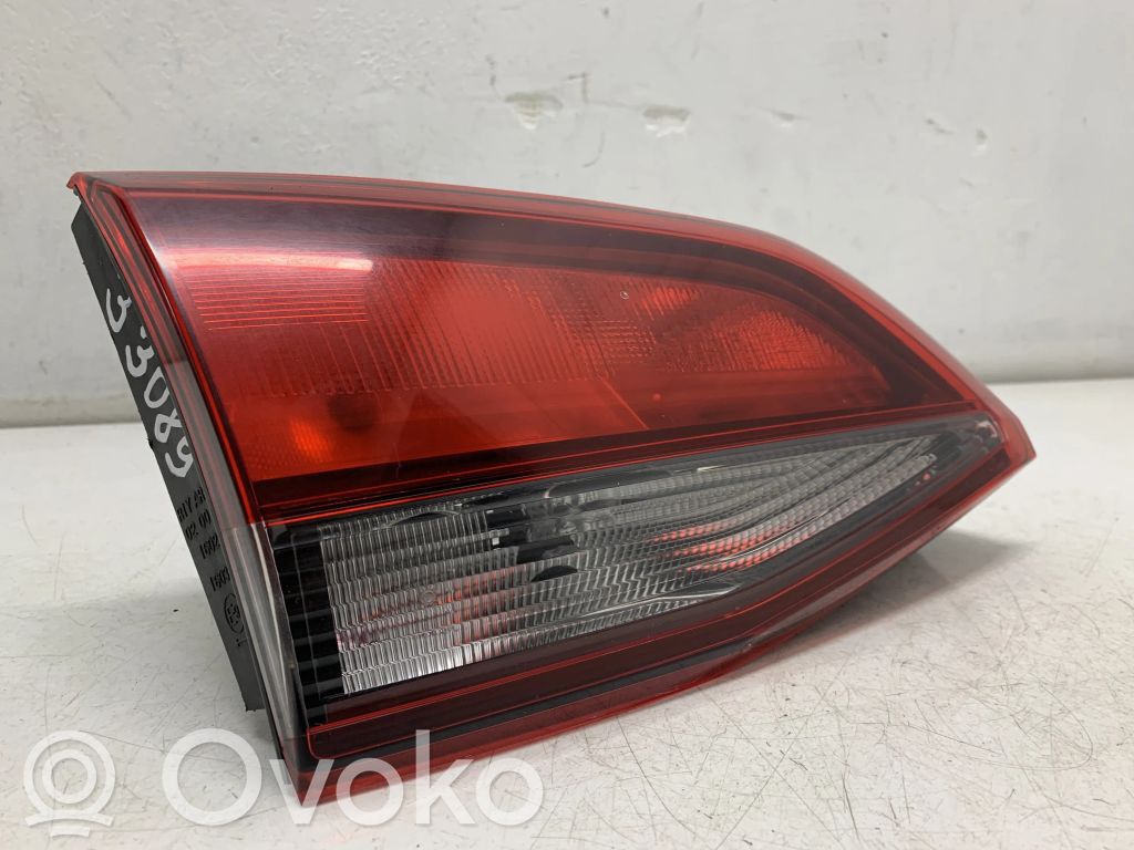 Opel Astra K Lampy tylnej klapy bagażnika 