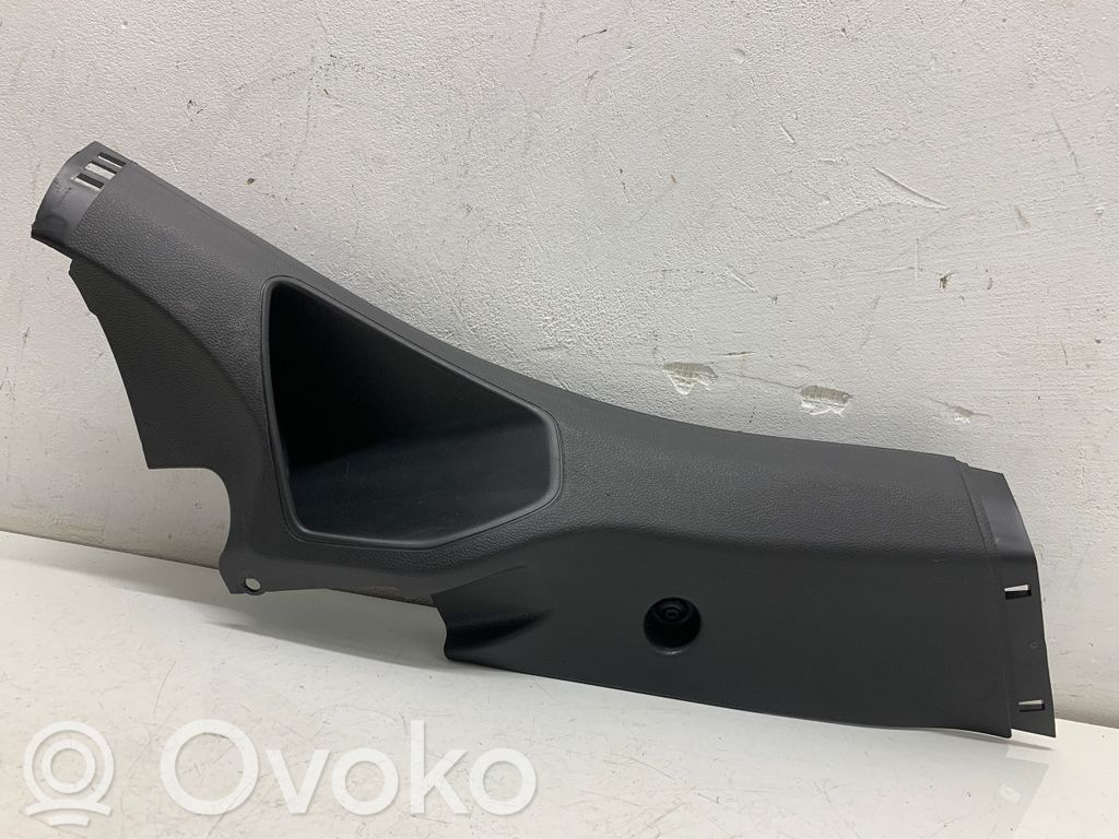 Ford Focus (C) pillar trim 