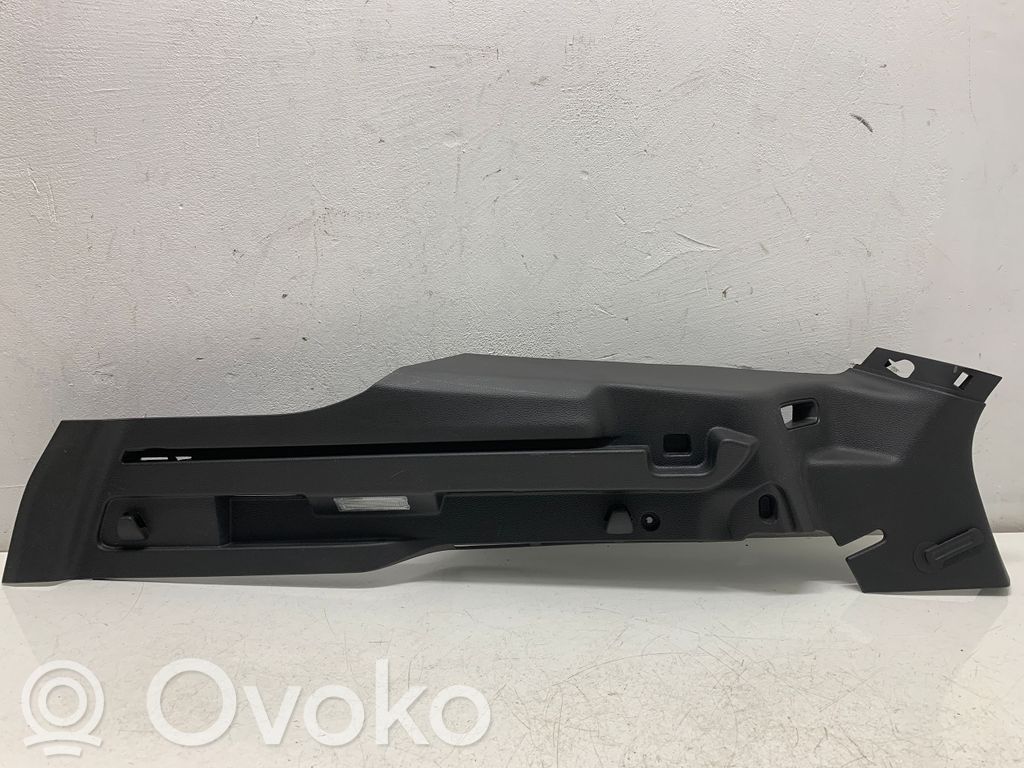 Ford Focus Boczek / Tapicerka / bagażnika 