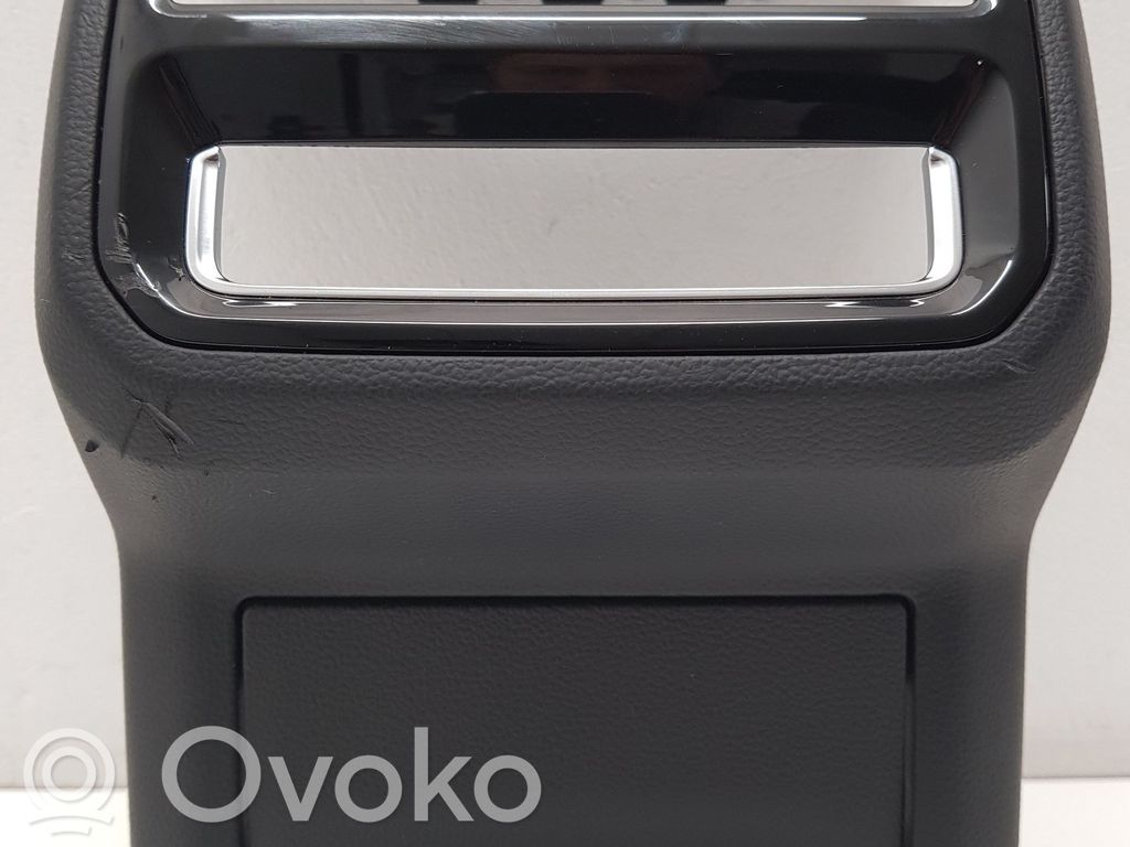 Volkswagen PASSAT B8 Autres éléments de console centrale 
