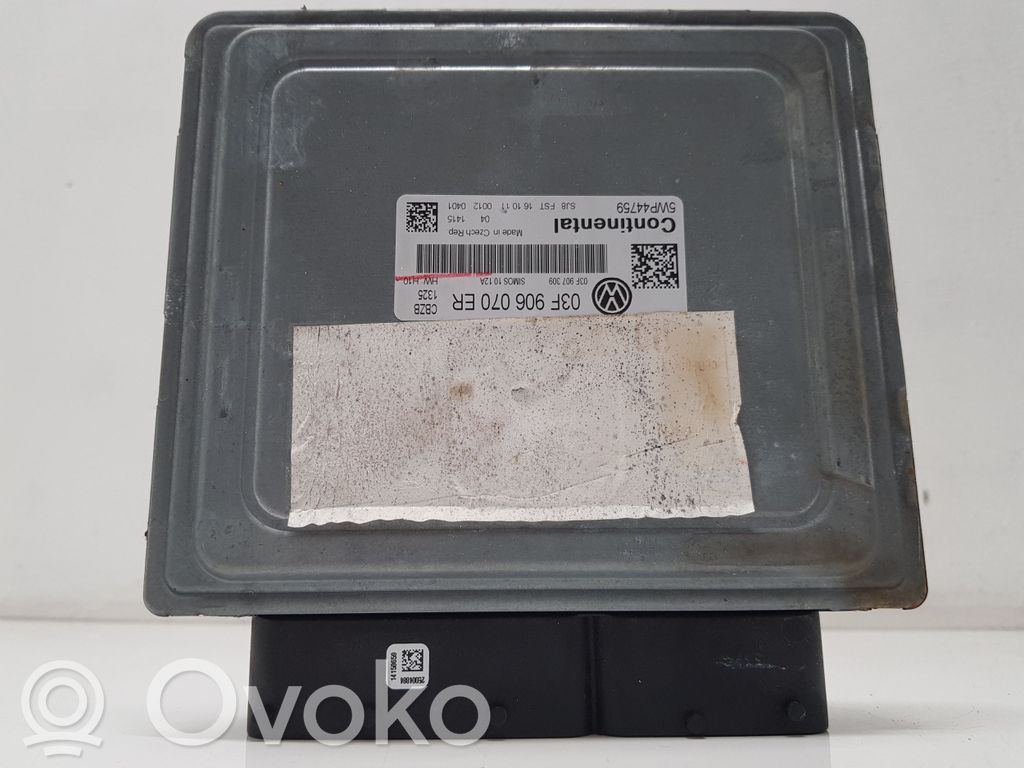Volkswagen Golf VI Engine control unit/module 