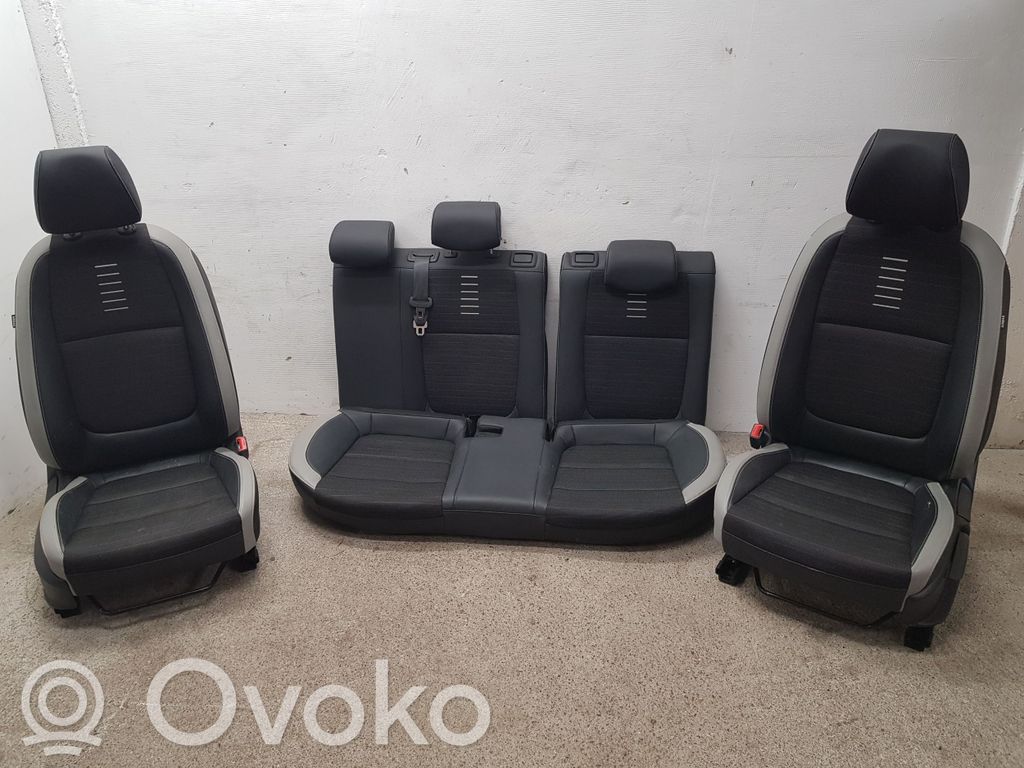 Seat set
