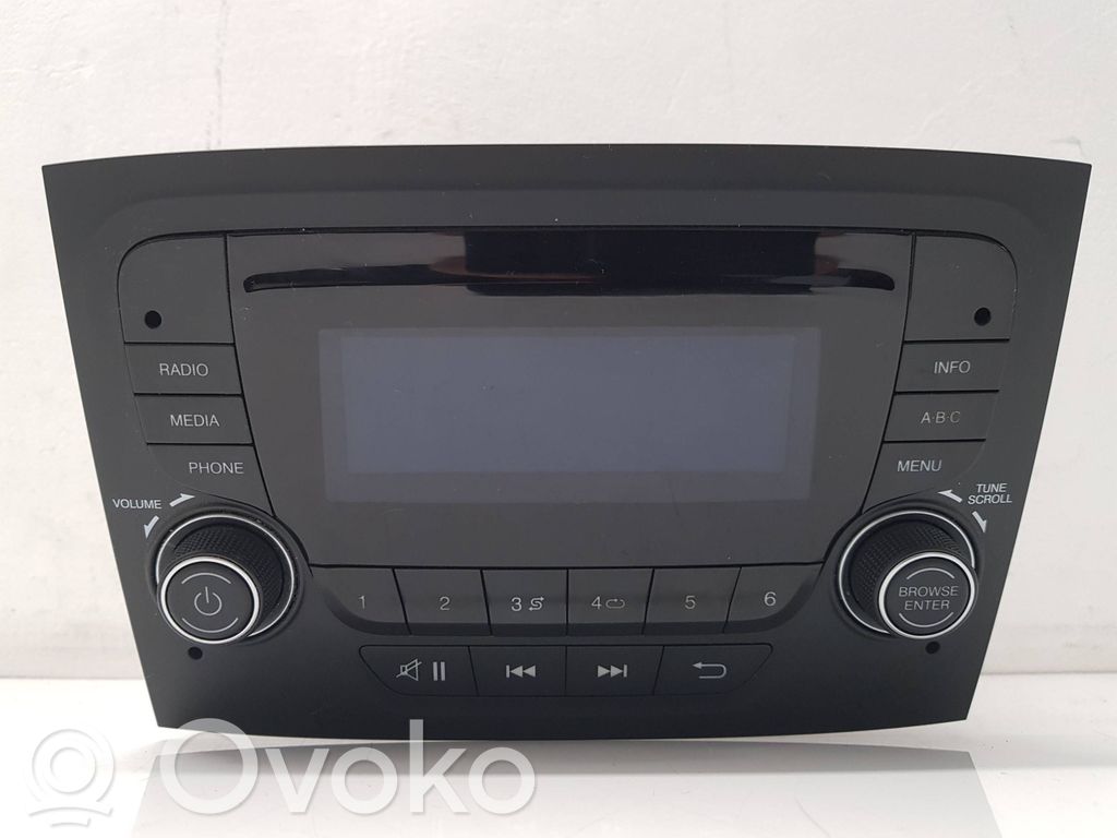 Fiat Doblo Panel / Radioodtwarzacz CD/DVD/GPS 