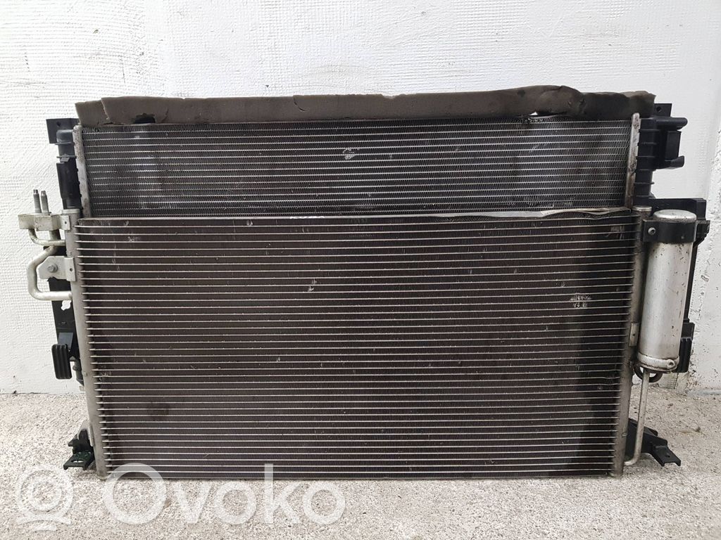 Jäähdytinsarja   EJ738C607AG,GV4T8C290AAF,EJ7H19710AC