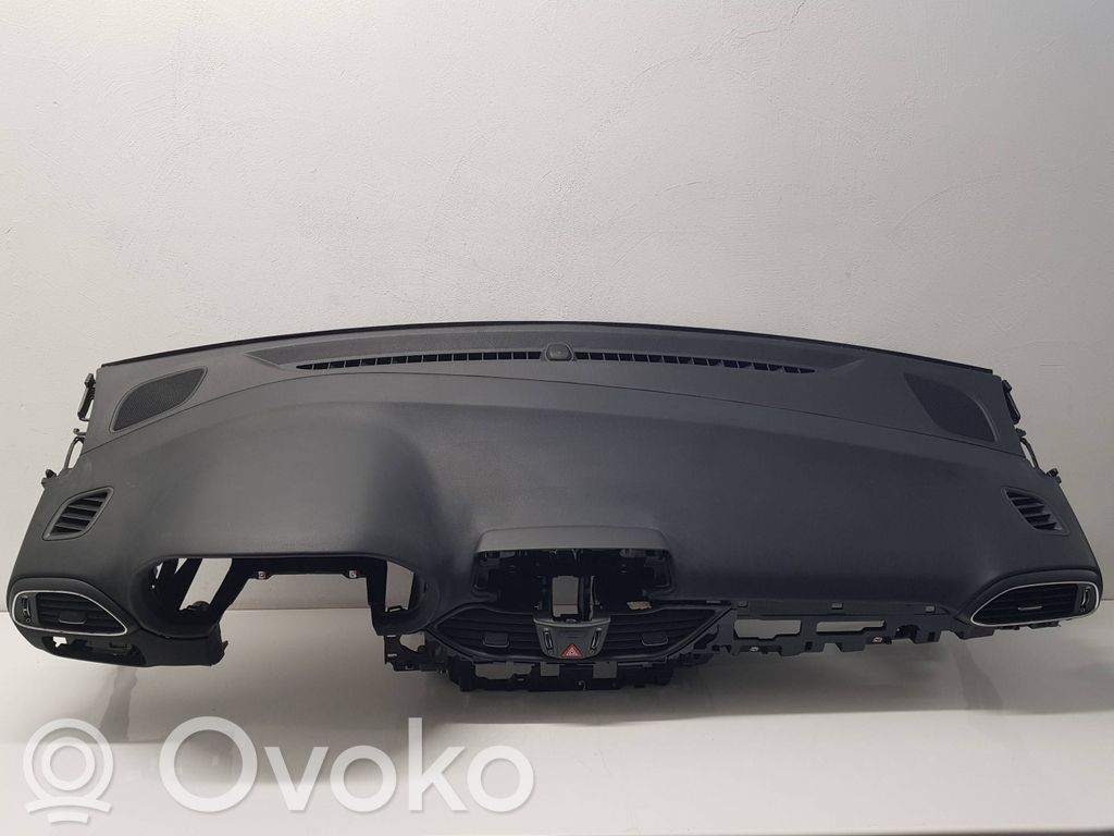 Hyundai i30 Deska rozdzielcza 