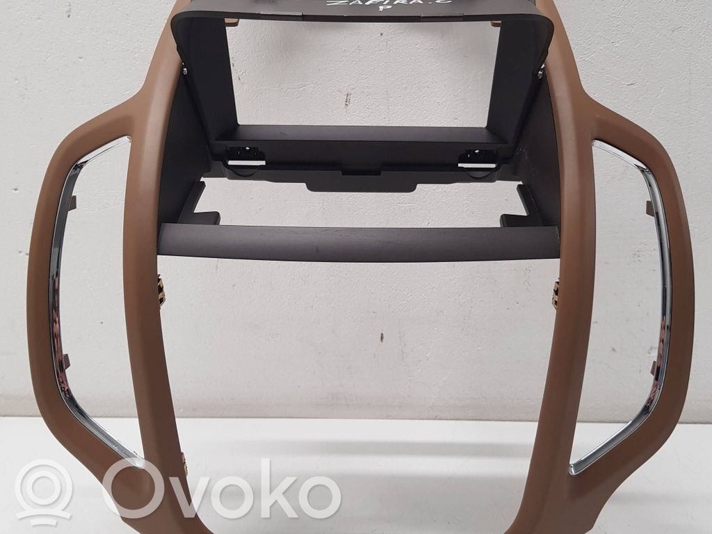 Opel Zafira C Konsola środkowa / Radio / GPS 