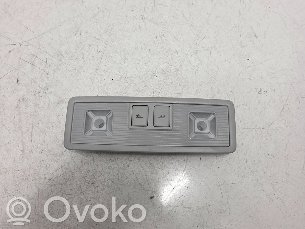 Skoda Kodiaq Lampka podsufitki tylna 