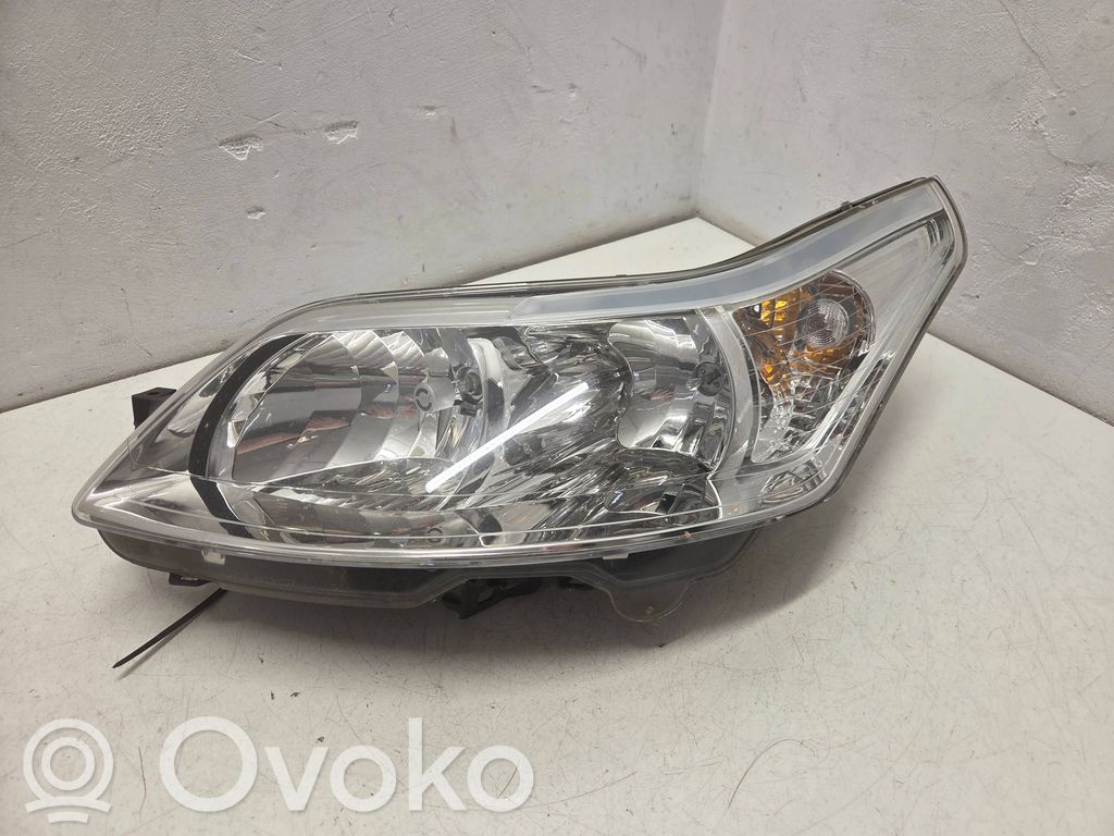 Citroen C4 I Lampa przednia 