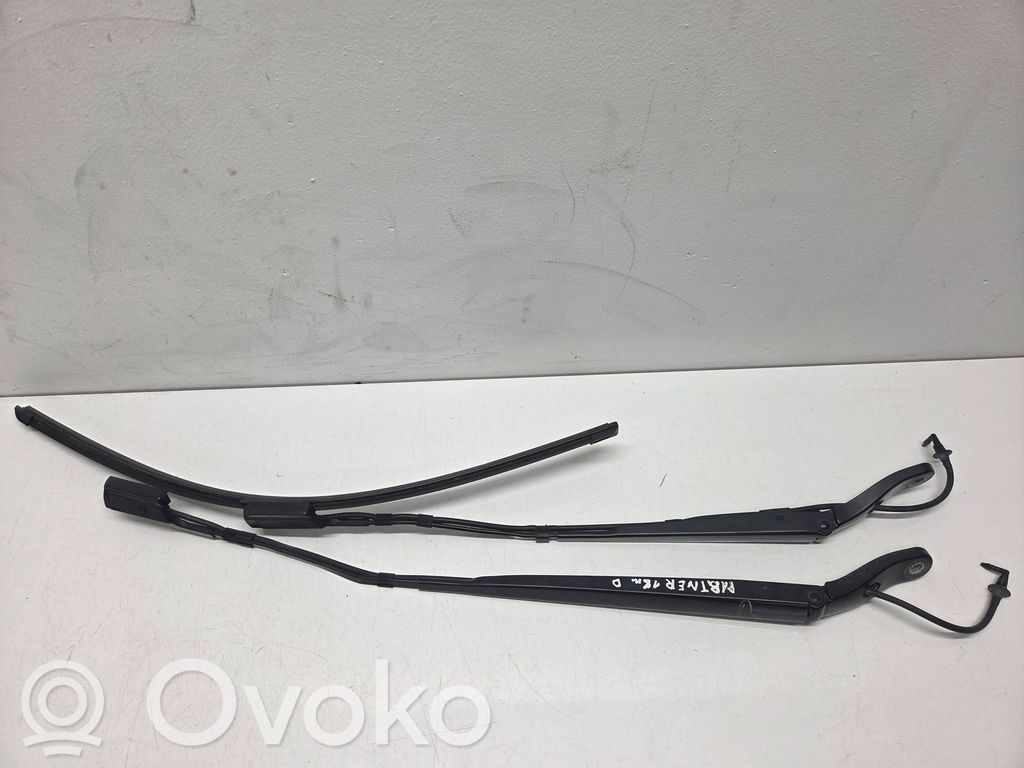 Peugeot Partner III Front wiper blade arm 