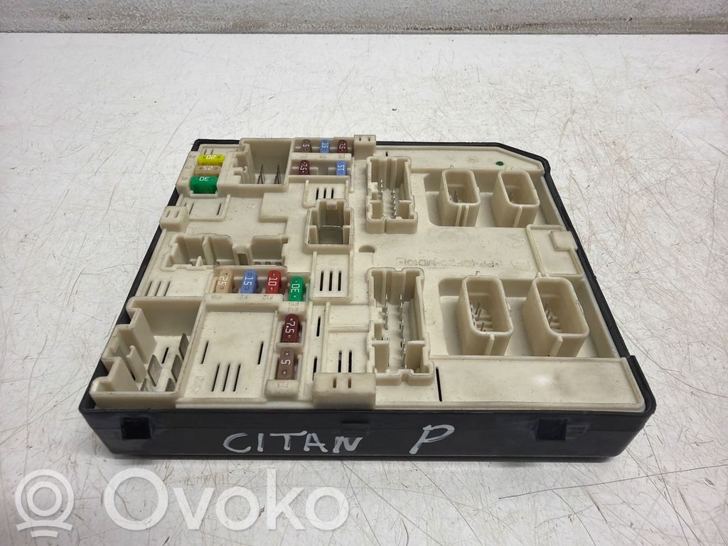 Mercedes-Benz Citan W415 Módulo de fusible 