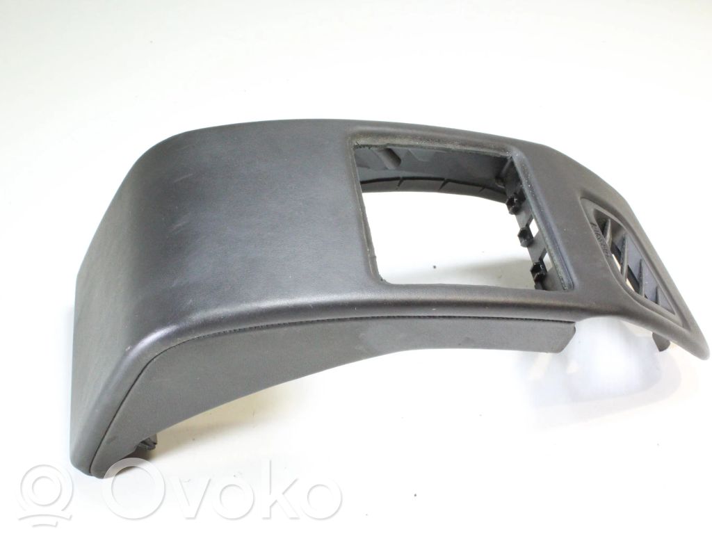 Land Rover Range Rover Sport L320 Ramka schowka deski rozdzielczej 