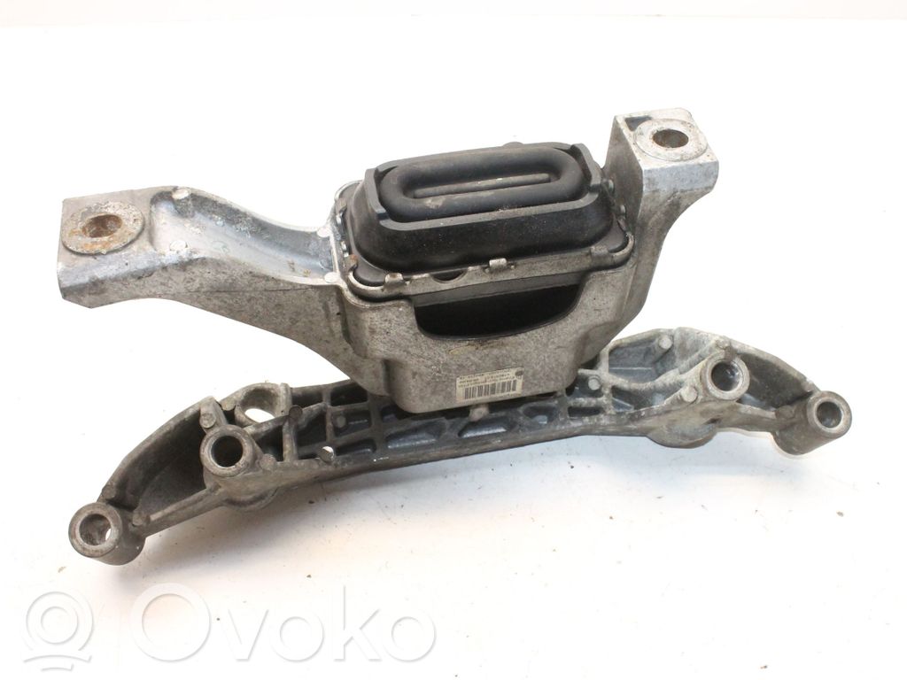 Mini One - Cooper Coupe R56 Engine mount bracket 