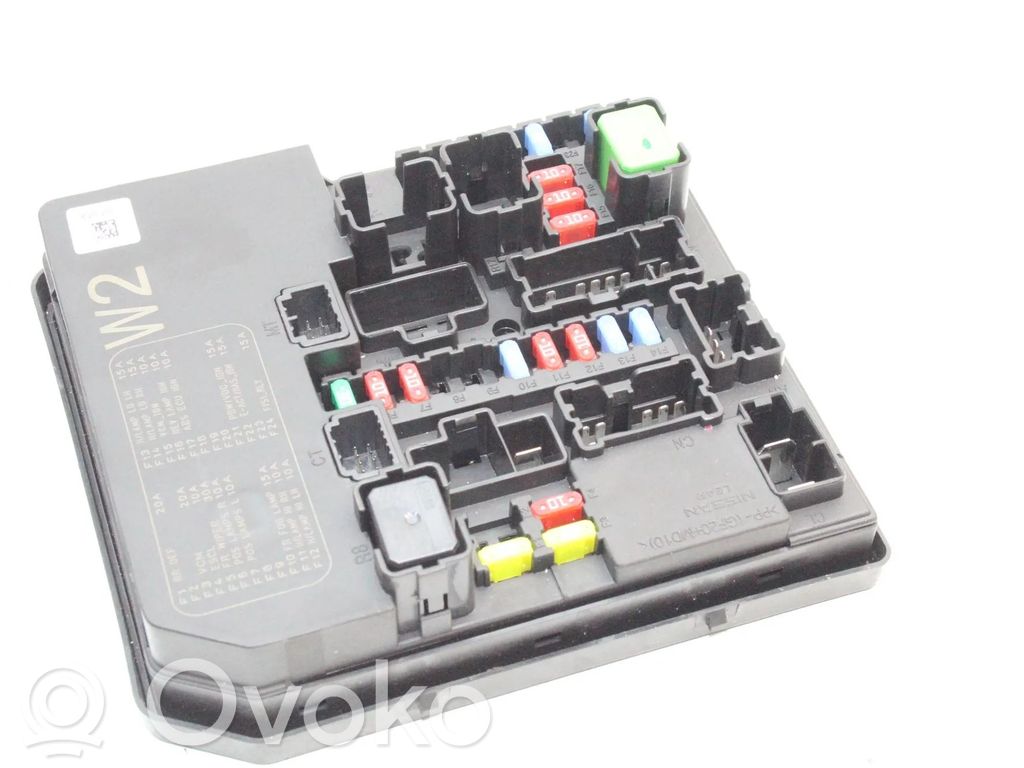 Nissan Leaf I (ZE0) Fuse box set 