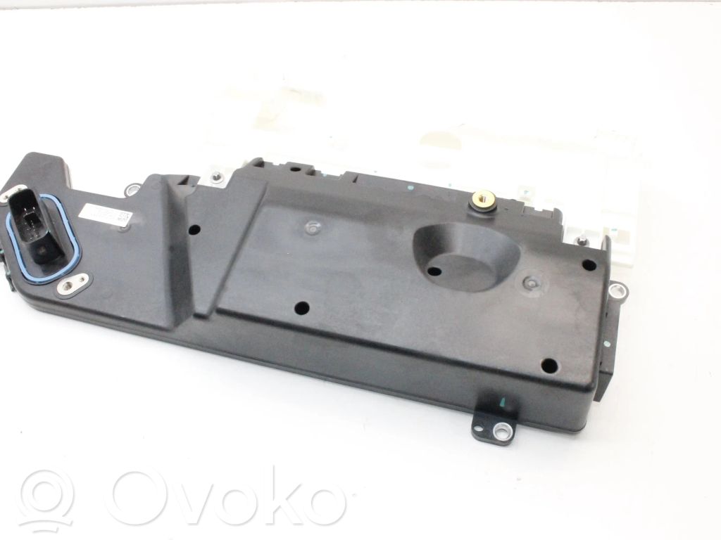 Tesla Model Y Releu control curent 