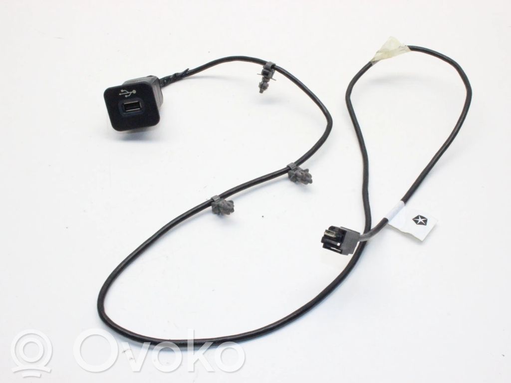 Jeep Cherokee KL Connettore plug in USB 