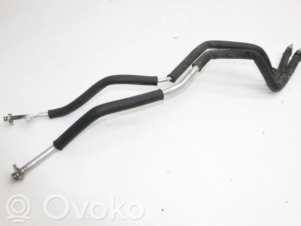 Ilmastointilaitteen putki (A/C)   JPLA18D487DA
