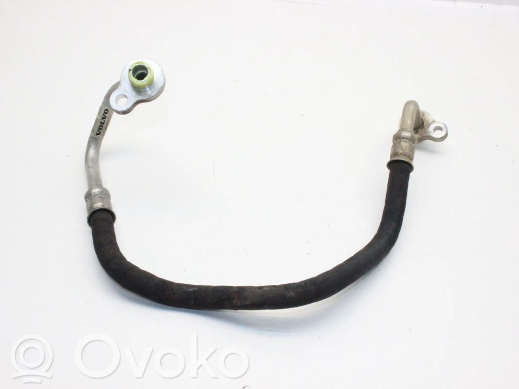Ilmastointilaitteen putki (A/C)   31369331