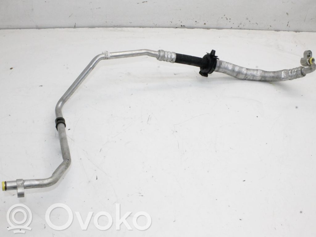 BMW Z4 E85 E86 Ilmastointilaitteen putki (A/C) 