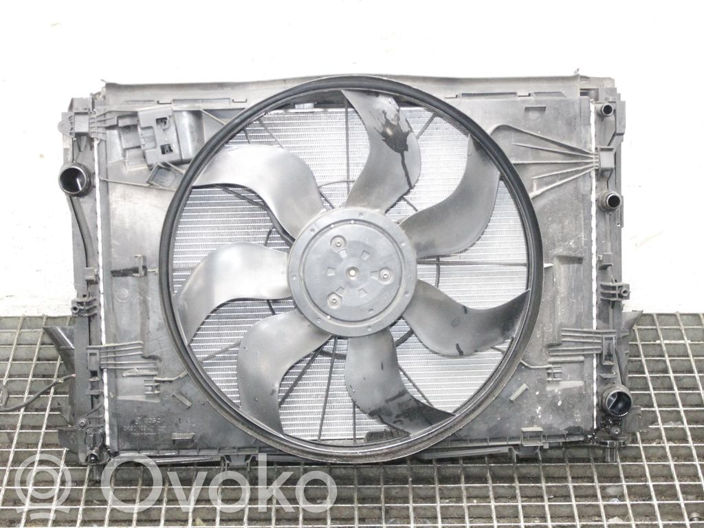 Mercedes-Benz C W205 Set del radiatore 