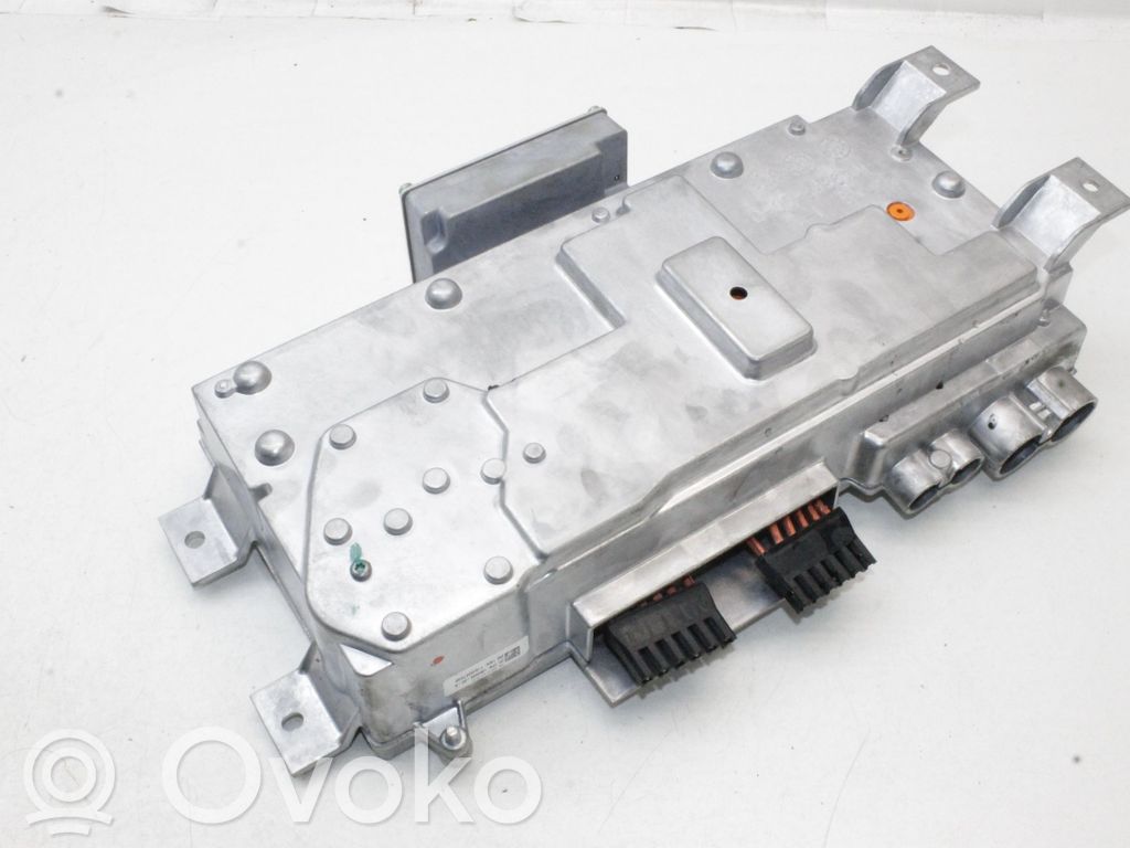 Tesla Model S Voltage converter inverter 