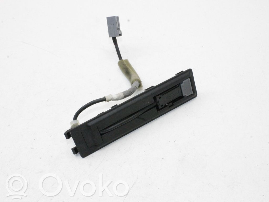 Honda CR-V Enchufe conector USB 