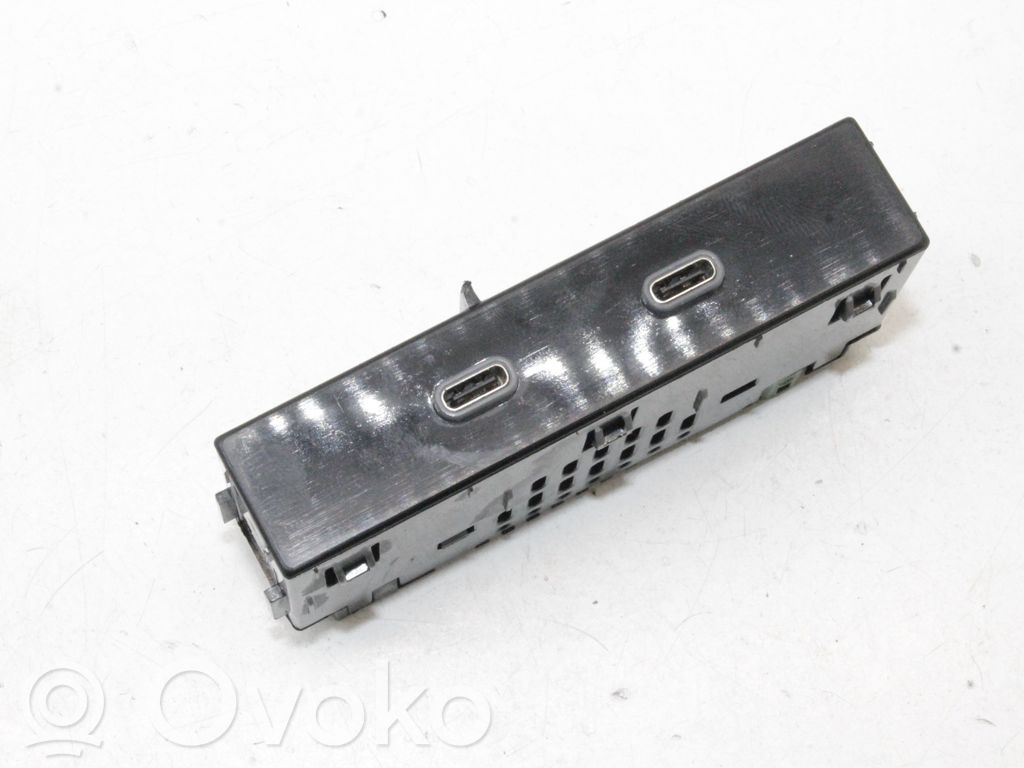 Skoda Kamiq Priză USB 