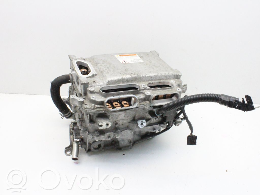 Inversor/convertidor de voltaje   G920030132,G927053010