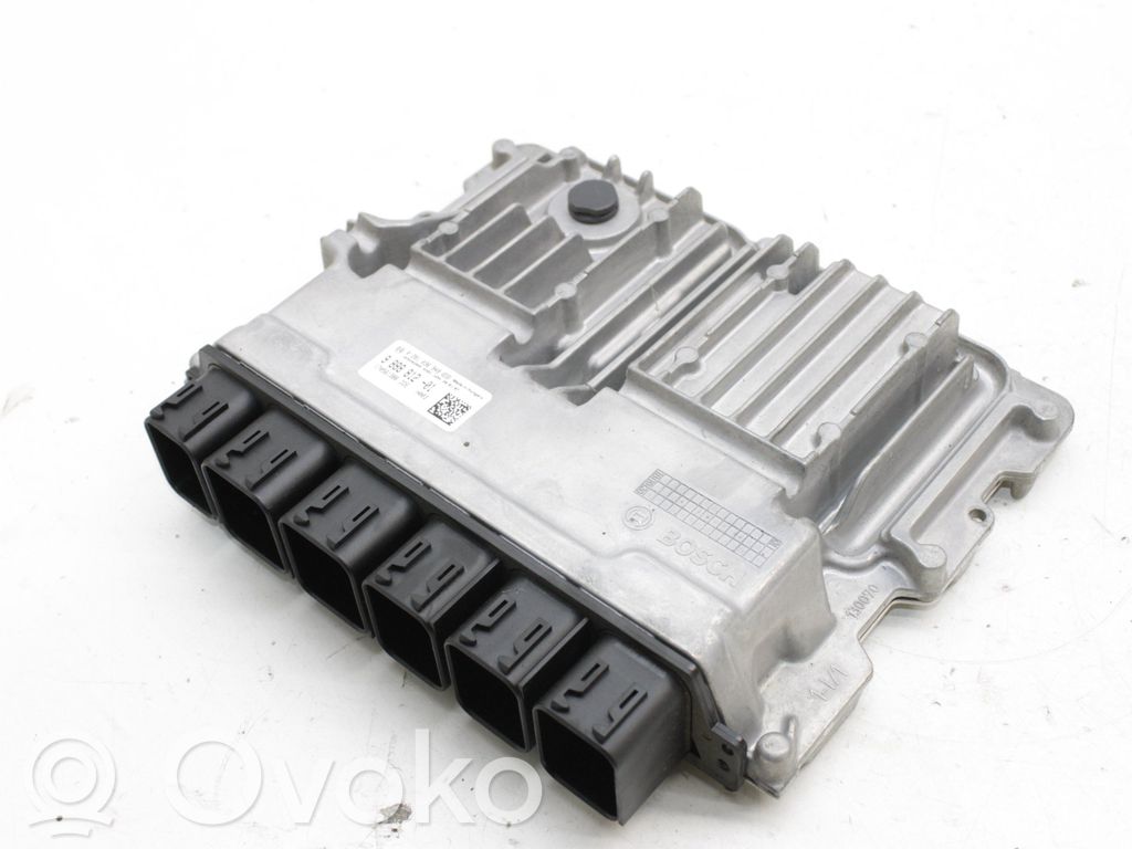 BMW 1 F40 Engine control unit/module 