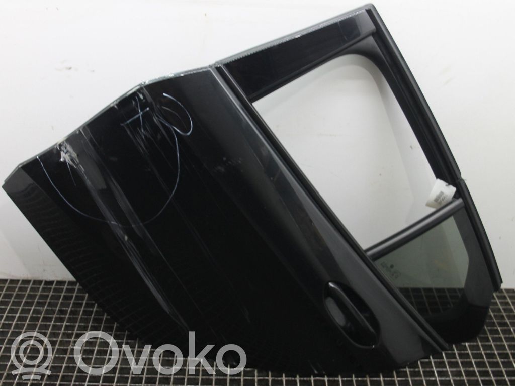 BMW 1 F40 Aizmugurējās durvis 