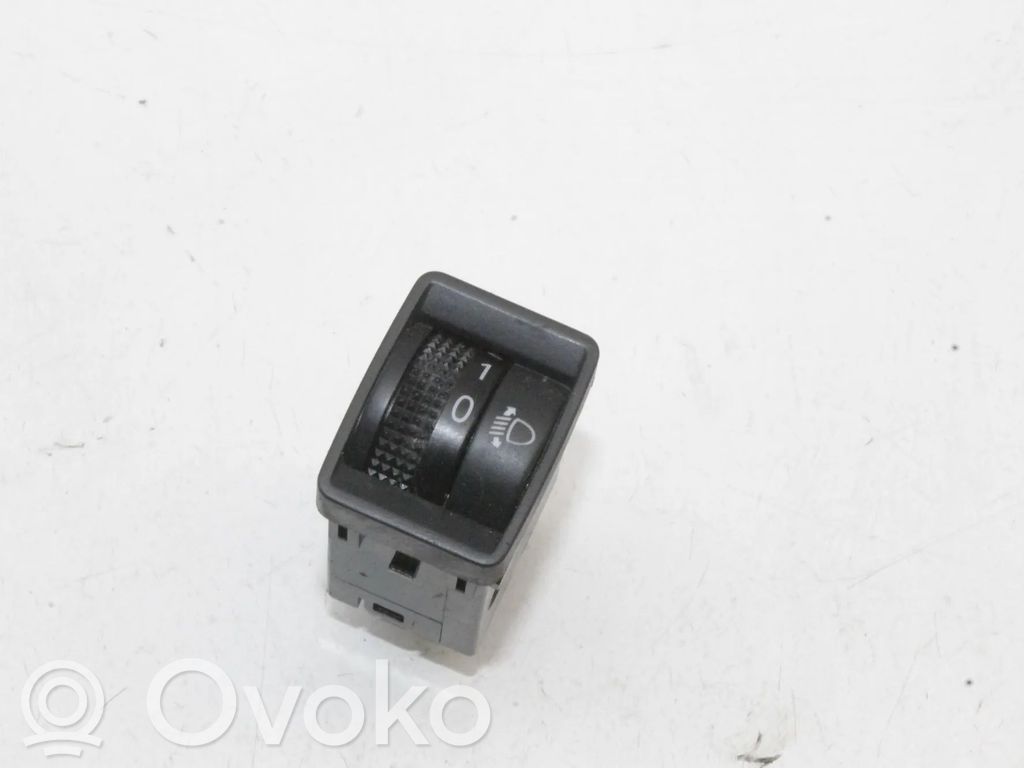 Nissan NV200 Interruptor de control de altura del faro delantero 
