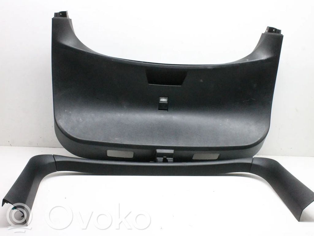Tailgate trim   100923800B