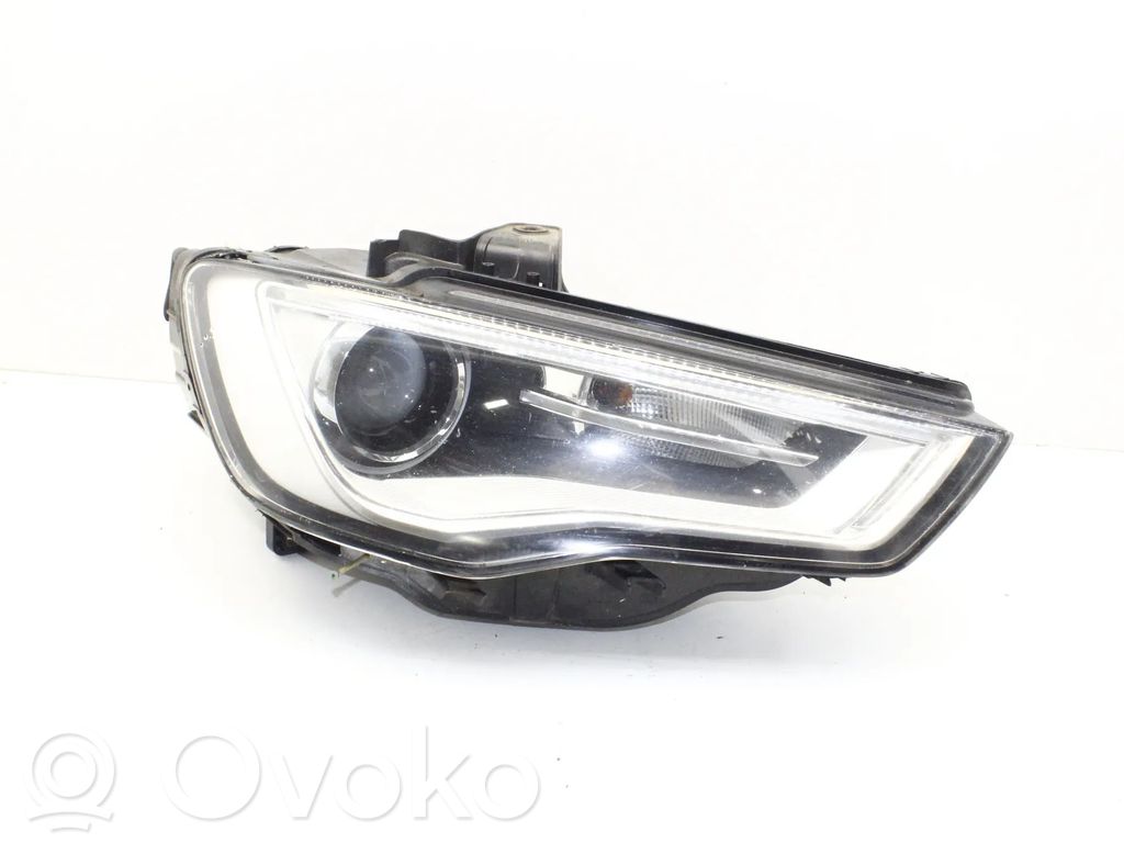 Phare frontale   8V0941006A