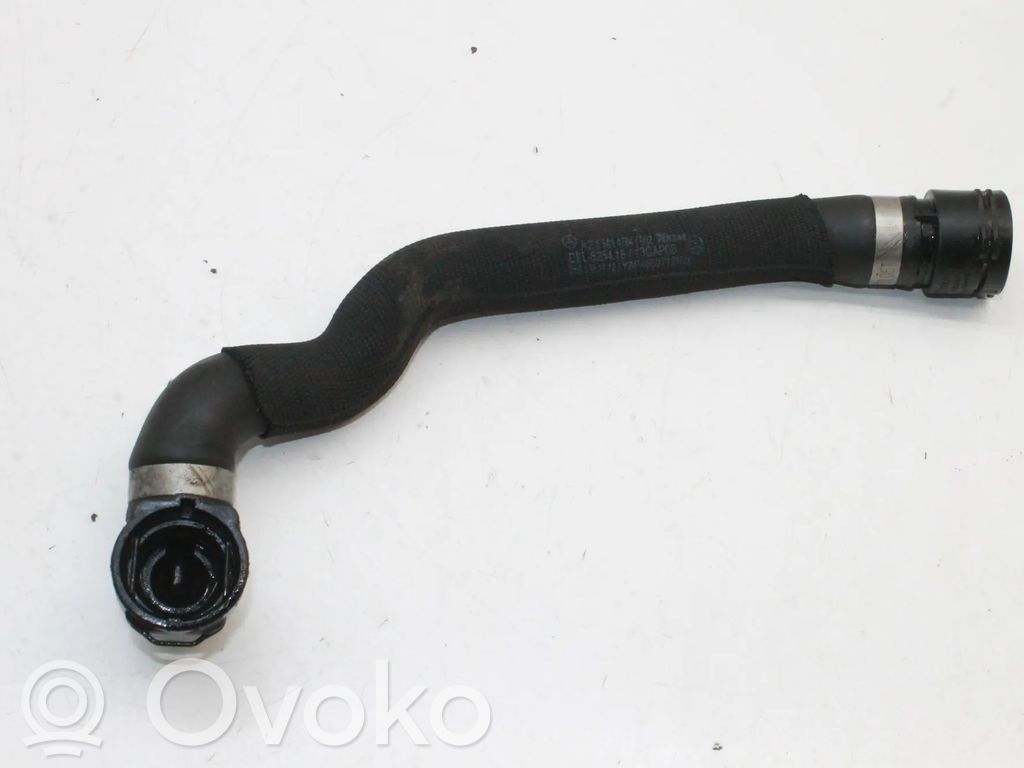 Mercedes-Benz C W205 Tubo flessibile del liquido di raffreddamento del motore