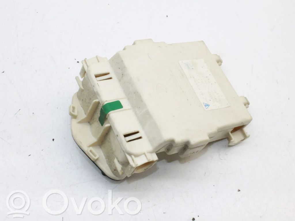 Porsche Boxster 986 Current control relay 