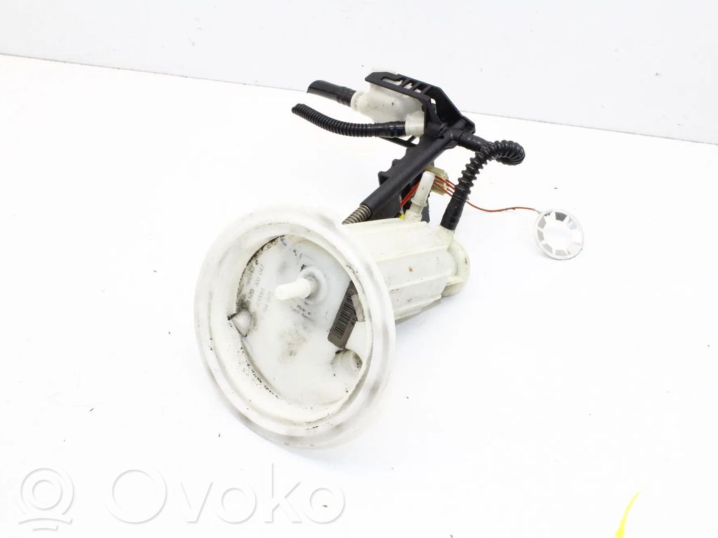 BMW 6 E63 E64 Polttoainesäiliön pumppu 
